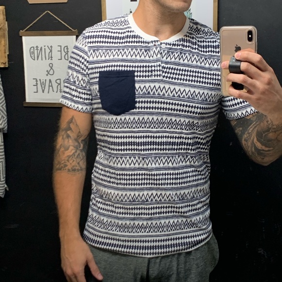 American Rag pocket t-shirt - Picture 2 of 5